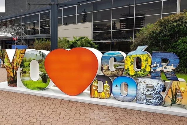 43229080_10216105287416990_6578544043699994624_n