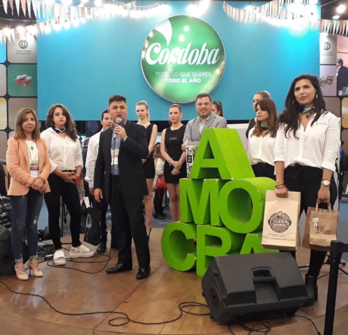 43278190_10216105463221385_6109428766235164672_n