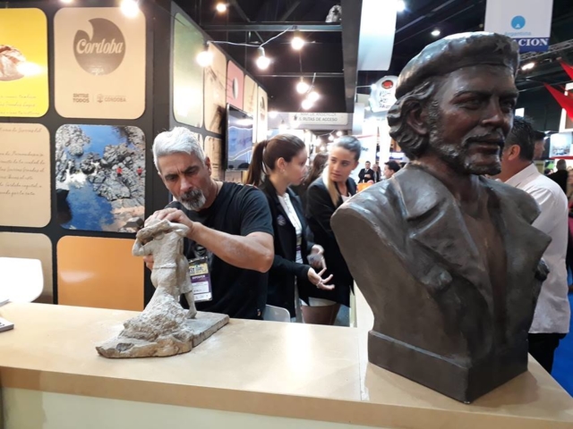 43406054_10216105580024305_4764517627882110976_n