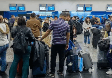 Miles de pasajeros damnificados por un nuevo paro de controladores aéreos