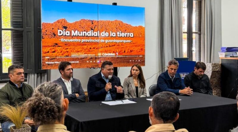 Córdoba fortalece el turismo sostenible con un nuevo convenio entre Turismo y Ambiente