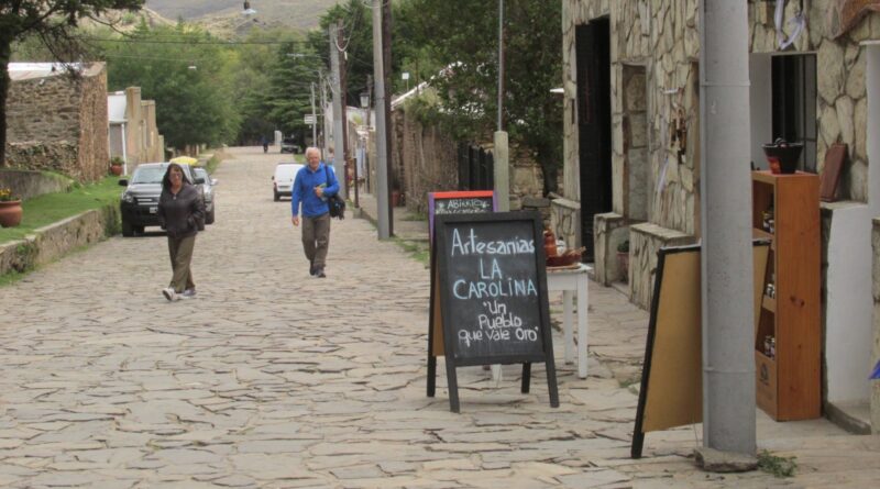 Un pueblo de San Luis regala pepitas de oro a los turistas